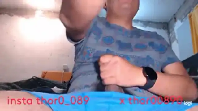 thor000089 online show from November 4, 5:17 am