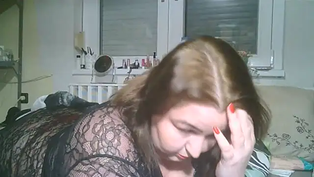 Snapshot of Mileva88 chatting on January 19, 4:33 pm Mileva88 online show from January 19, 4:33 pm