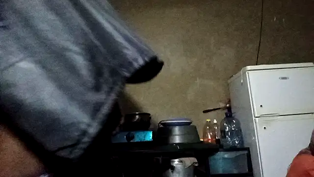 clintsix online show from April 11, 10:25 pm