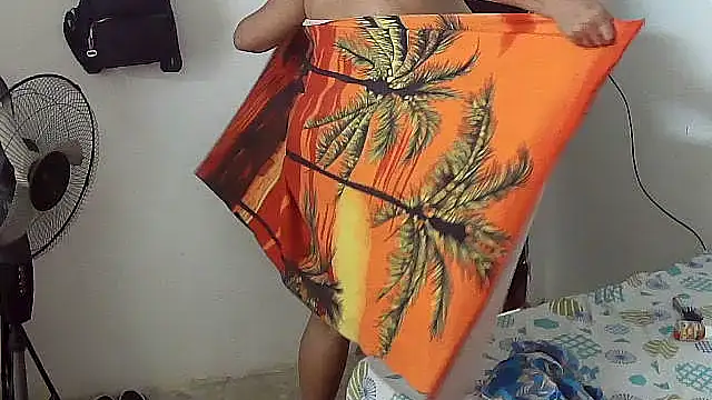 Snapshot of charrysexy1 chatting on January 5, 5:27 pm charrysexy1 online show from January 5, 5:27 pm