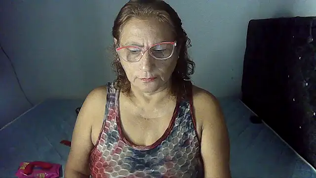 Snapshot of charrysexy1 chatting on January 9, 11:46 am charrysexy1 online show from January 9, 11:46 am