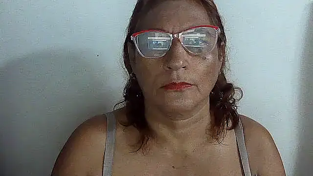 Snapshot of charrysexy1 chatting on January 10, 12:18 pm charrysexy1 online show from January 10, 12:18 pm