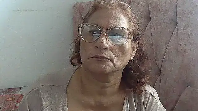 Snapshot of charrysexy1 chatting on February 13, 2:24 pm charrysexy1 online show from February 13, 2:24 pm