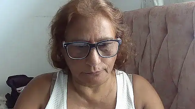 Snapshot of charrysexy1 chatting on February 18, 3:52 pm charrysexy1 online show from February 18, 3:52 pm