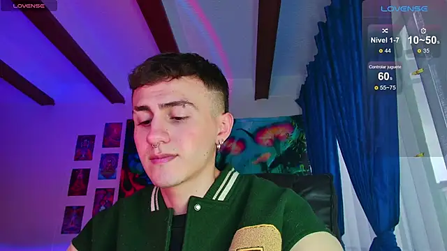 Snapshot of dimitri-bilak chatting on February 14, 10:36 pm dimitri-bilak online show from February 14, 10:36 pm