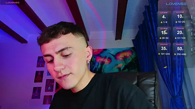 Snapshot of dimitri-bilak chatting on March 7, 11:27 pm dimitri-bilak online show from March 7, 11:27 pm