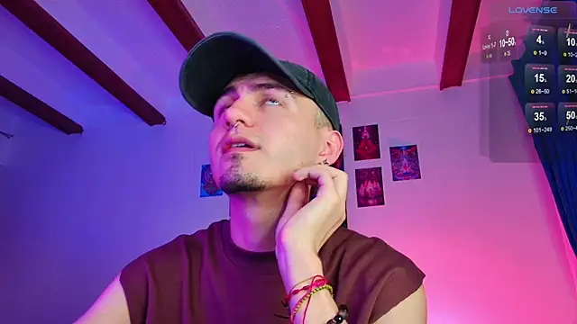 Snapshot of dimitri-bilak chatting on September 17, 5:42 am dimitri-bilak online show from September 17, 5:42 am