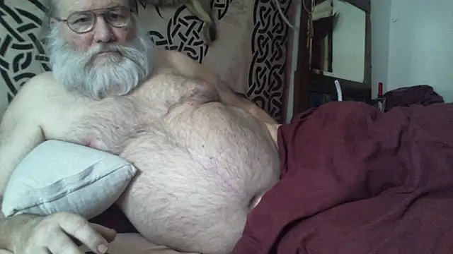 Snapshot of SexySantaC chatting on January 8, 12:47 pm SexySantaC online show from January 8, 12:47 pm