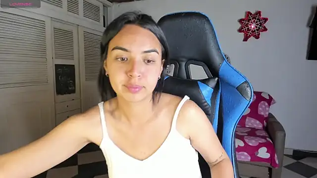 Miss Nicole online show from December 24, 2:10 am