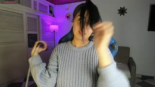 Miss Nicole online show from January 3, 1:16 am