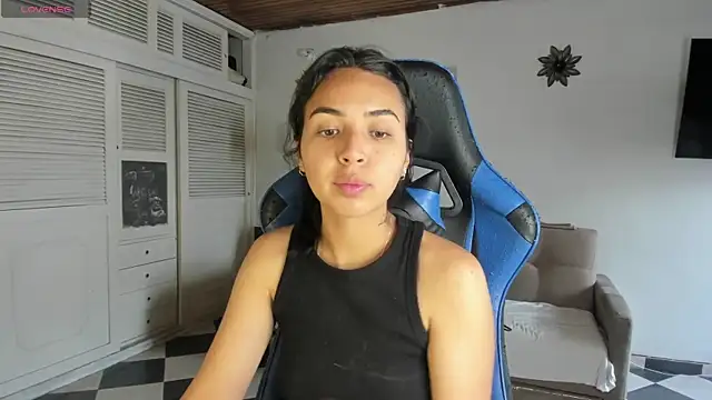 Miss Nicole online show from January 16, 7:52 pm