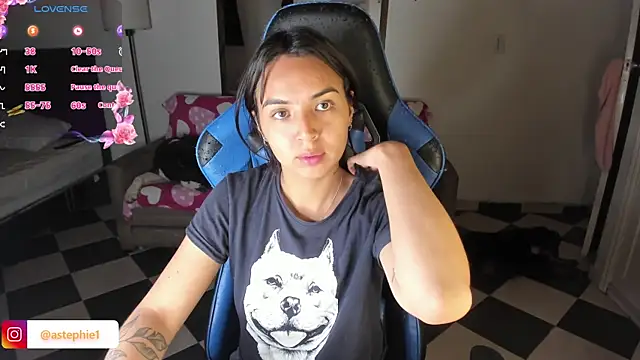 Miss Nicole online show from March 6, 1:16 am