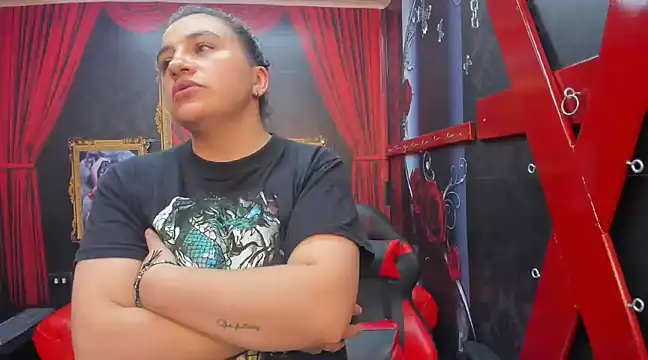 Snapshot of AmaiaDavies chatting on December 2, 11:01 am AmaiaDavies online show from December 2, 11:01 am