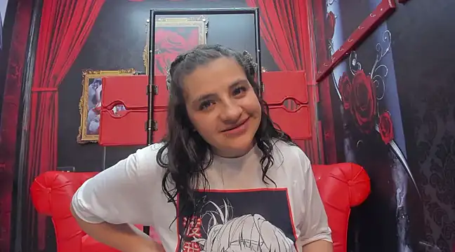 Snapshot of AmaiaDavies chatting on December 13, 11:13 am AmaiaDavies online show from December 13, 11:13 am