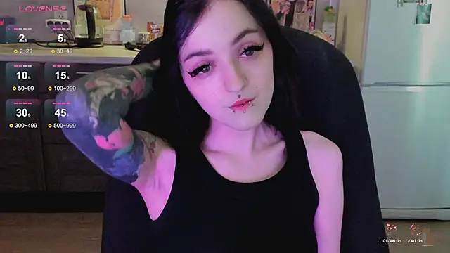 Snapshot of spticc chatting on October 3, 8:33 am spticc online show from October 3, 8:33 am