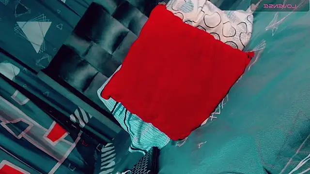 CharlotteBigCock online show from April 24, 2:19 pm