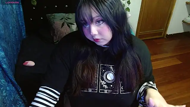 litlle cat online show from November 28, 5:43 am