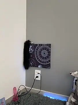 Snapshot of SophiaMelissa chatting on April 14, 4:35 pm SophiaMelissa online show from April 14, 4:35 pm