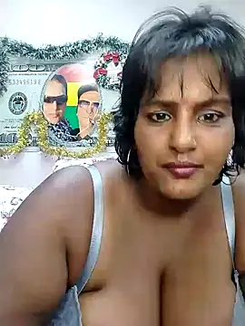 NWC4LYF online show from January 4, 11:11 am