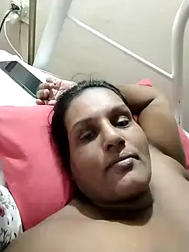 NWC4LYF online show from April 4, 8:28 pm