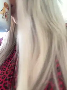 Bustyblondebabe32 online show from March 12, 11:42 am