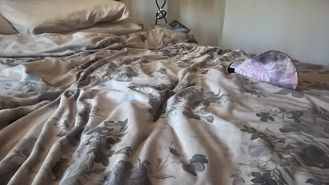 Bustyblondebabe32 online show from November 21, 11:09 am