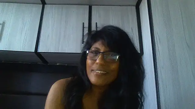 Snapshot of MsAttitude chatting on December 29, 9:50 am MsAttitude online show from December 29, 9:50 am