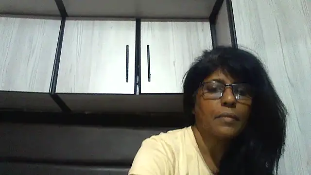 Snapshot of MsAttitude chatting on February 8, 1:44 pm MsAttitude online show from February 8, 1:44 pm
