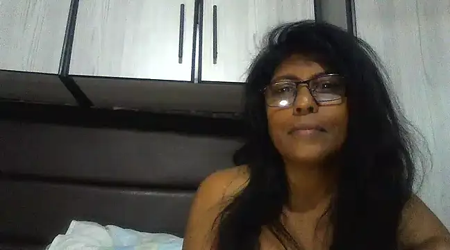 Snapshot of MsAttitude chatting on March 17, 5:27 pm MsAttitude online show from March 17, 5:27 pm
