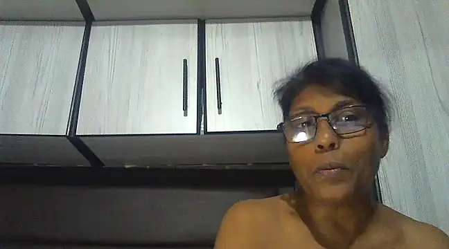 Snapshot of MsAttitude chatting on March 19, 5:06 pm MsAttitude online show from March 19, 5:06 pm