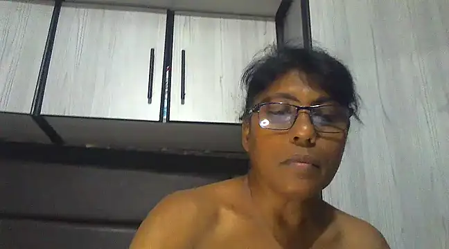 Snapshot of MsAttitude chatting on March 21, 9:34 pm MsAttitude online show from March 21, 9:34 pm