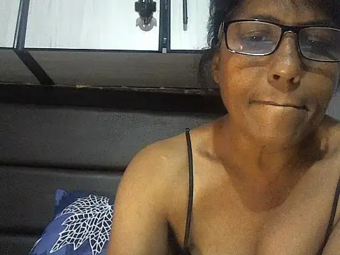 MsAttitude online show from January 10, 9:55 am