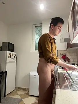 SQUIRRRTER online show from April 29, 11:47 am