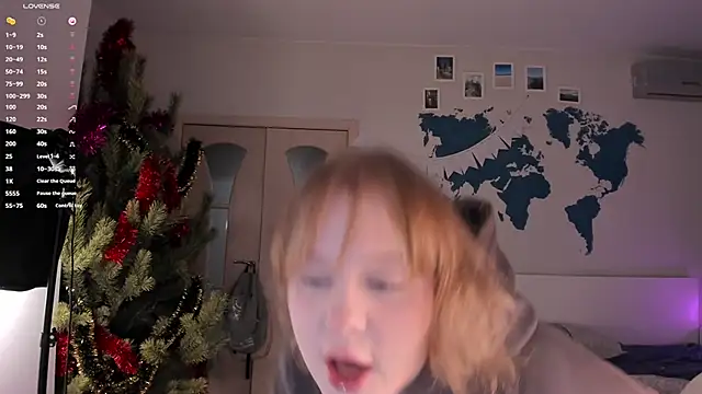 LisaLaas online show from January 11, 4:36 pm