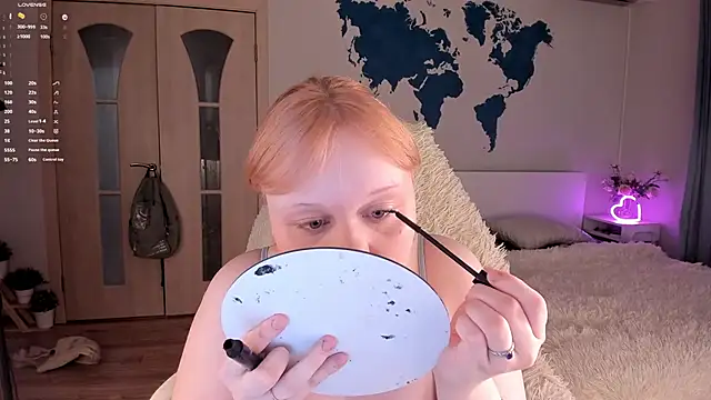 LisaLaas online show from March 5, 2:23 pm