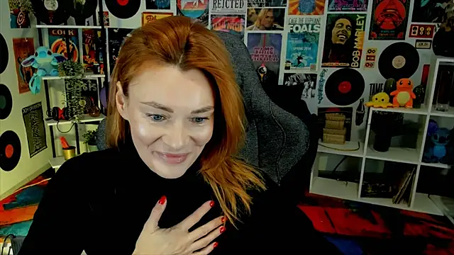 MistyBarnes online show from December 15, 6:51 am