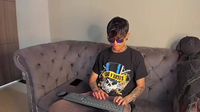 AcidMilo online show from December 15, 4:26 pm