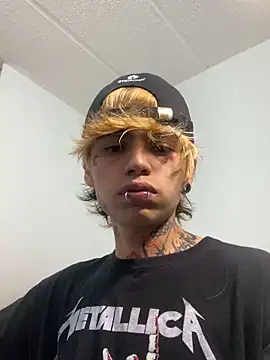 AcidMilo online show from October 1, 11:11 pm