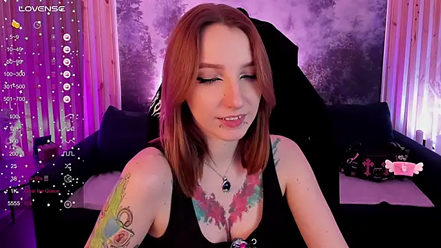 Snapshot of PrettyReckess chatting on February 3, 3:06 pm PrettyReckess online show from February 3, 3:06 pm