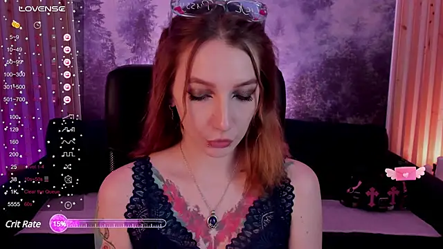 Snapshot of PrettyReckess chatting on March 10, 5:39 pm PrettyReckess online show from March 10, 5:39 pm