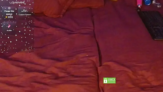 Snapshot of CrossyAayesha chatting on May 25, 4:24 pm CrossyAayesha online show from May 25, 4:24 pm