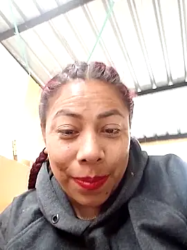 Snapshot of scarlett_bigboobs1 chatting on February 13, 2:02 pm scarlett bigboobs1 online show from February 13, 2:02 pm