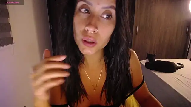 amyharlow 1 online show from April 8, 1:38 am