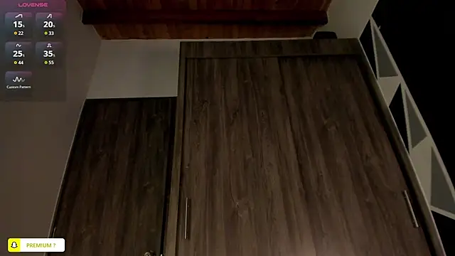 Snapshot of amyharlow_1 chatting on July 13, 4:15 am amyharlow 1 online show from July 13, 4:15 am