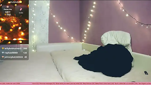 Littlepinkcat online show from December 27, 1:07 pm