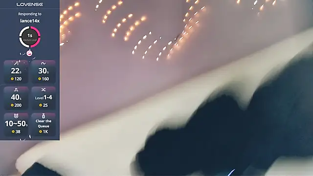 Littlepinkcat online show from March 8, 2:08 pm