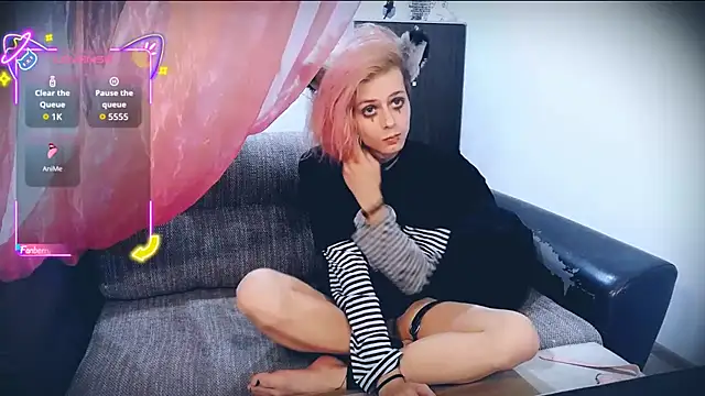 Littlepinkcat online show from September 19, 9:04 pm