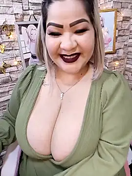 Dalessa Bigtits online show from March 6, 8:49 pm