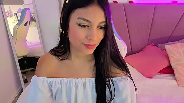 PIA STONE online show from October 10, 7:57 pm