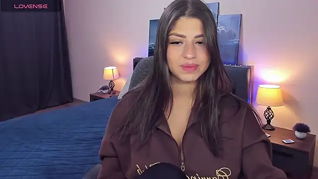 MaryMayson online show from September 28, 6:13 pm